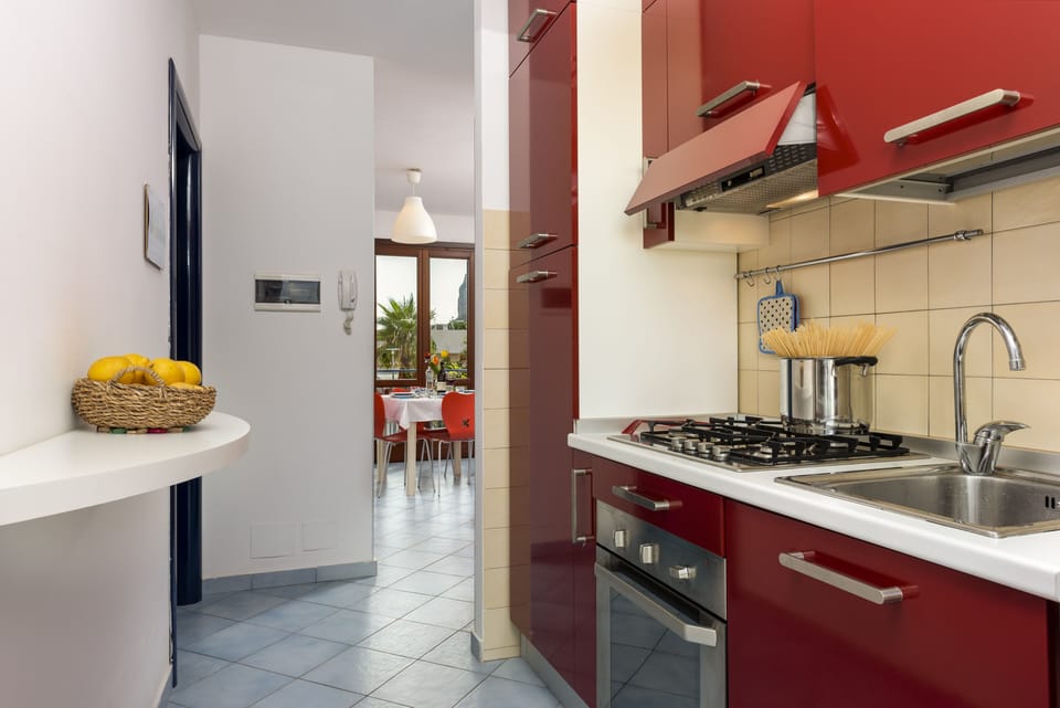Apartment, 1 Bedroom | Private kitchen | Fridge, oven, stovetop, espresso maker