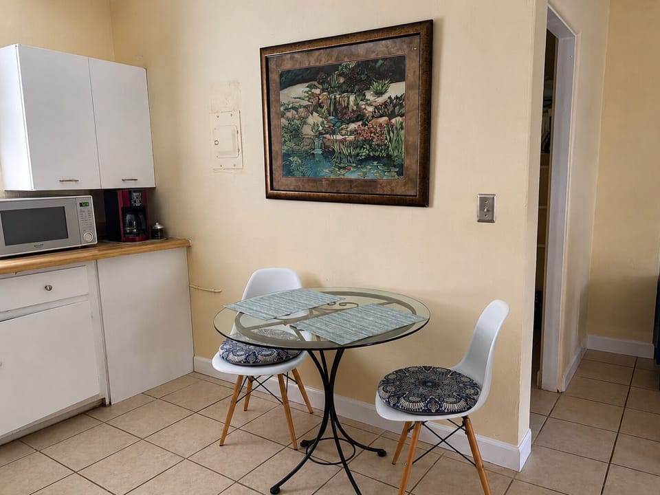 Dining space to relax, eat, and enjoy company.