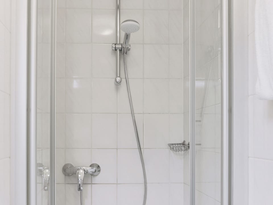 Shower, towels, soap, shampoo