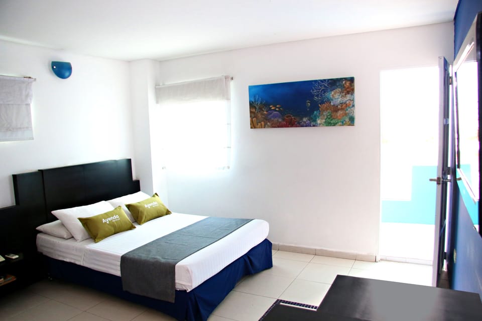 Superior Double Room | Soundproofing, free WiFi, bed sheets