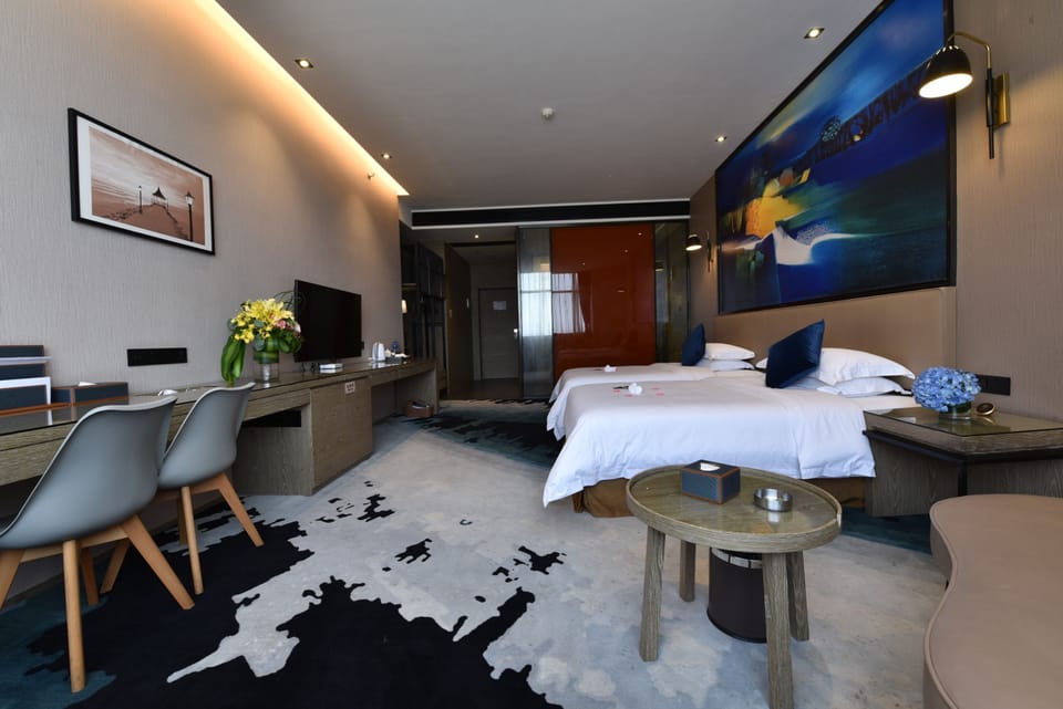 Design Twin Room | Desk, blackout drapes, iron/ironing board, free WiFi