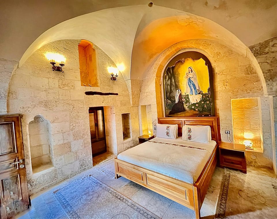 Standard Double Room | Minibar, desk, soundproofing, free WiFi