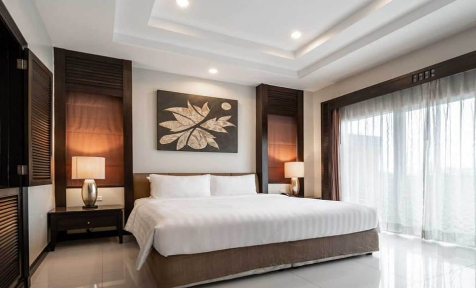 Premiere Deluxe Double | Desk, free WiFi, bed sheets