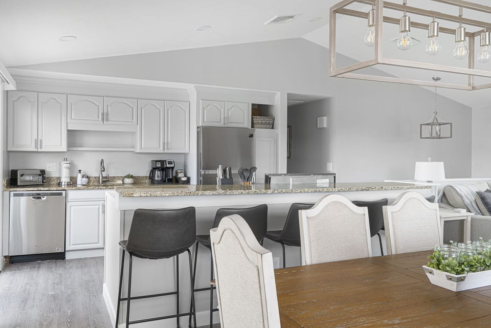 Open Kitchen, Modern Appliances, with Eat in Island.