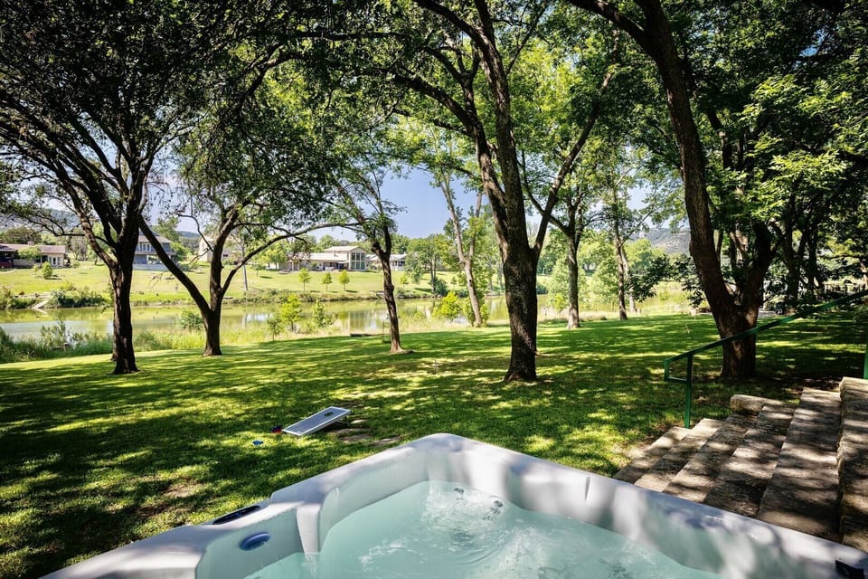 Hot tub overlooking the Blanco River