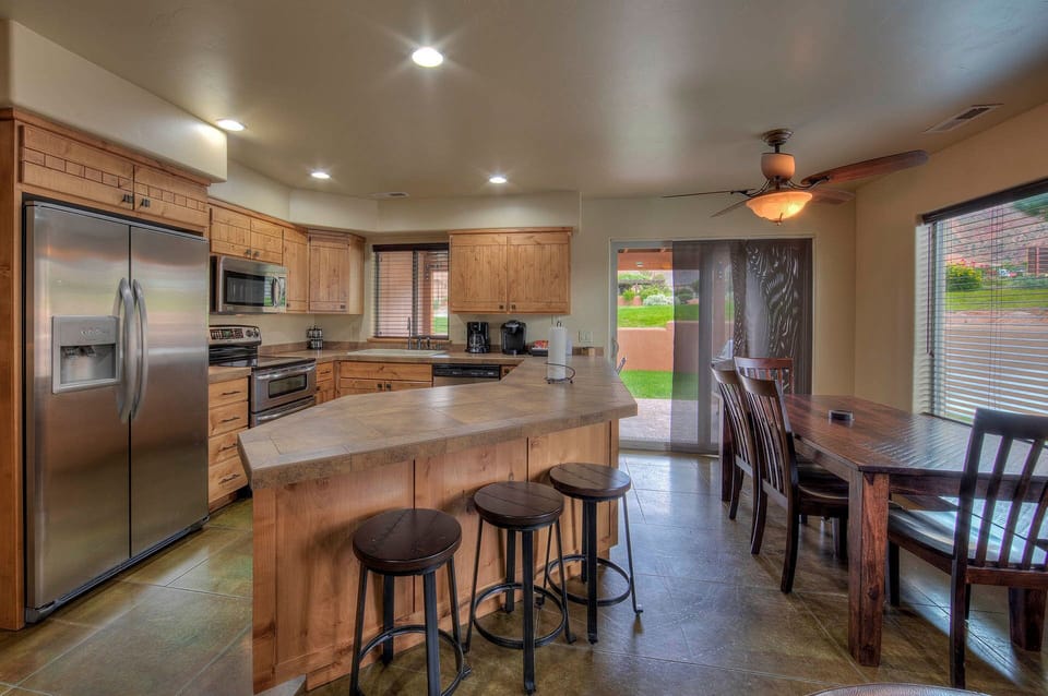 Kitchen and dining area.