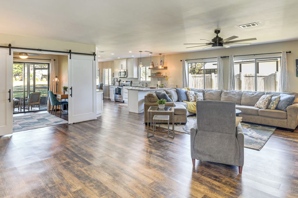 Home Interior | Free WiFi | Central A/C & Heat | Single-Story Layout