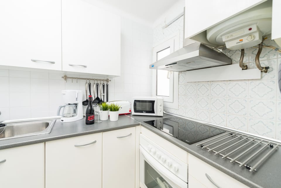 Silver Apartment, near the Puerto de Alcudia Beach, with kitchen