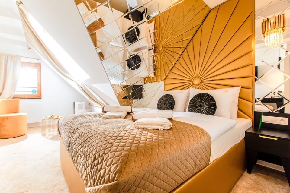 Classic Double Room | Soundproofing, iron/ironing board, cribs/infant beds, free WiFi