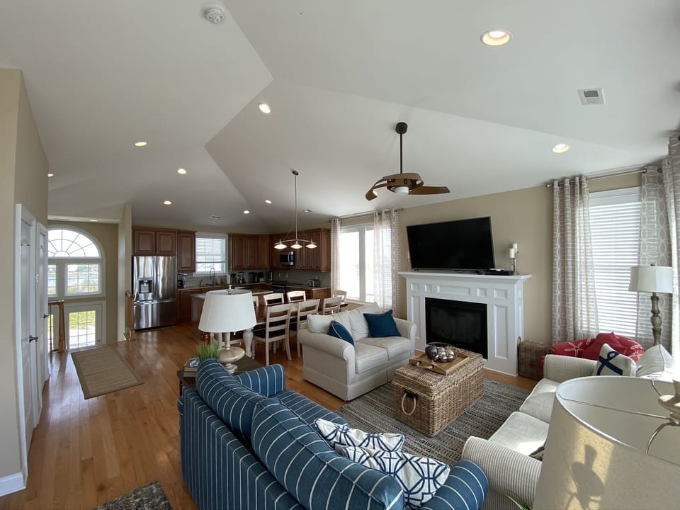 Living room with Fireplace and Large Flat Screen TV