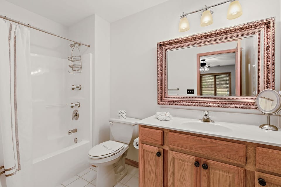 King Bedroom Private Bathroom