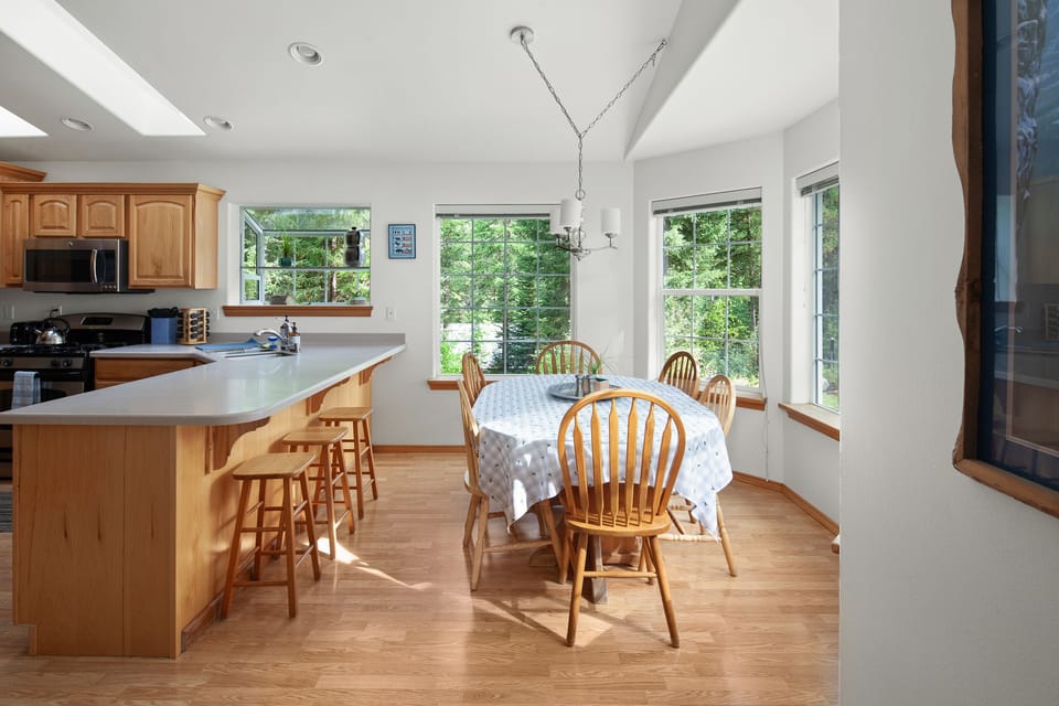 Lots of counter space on the island.