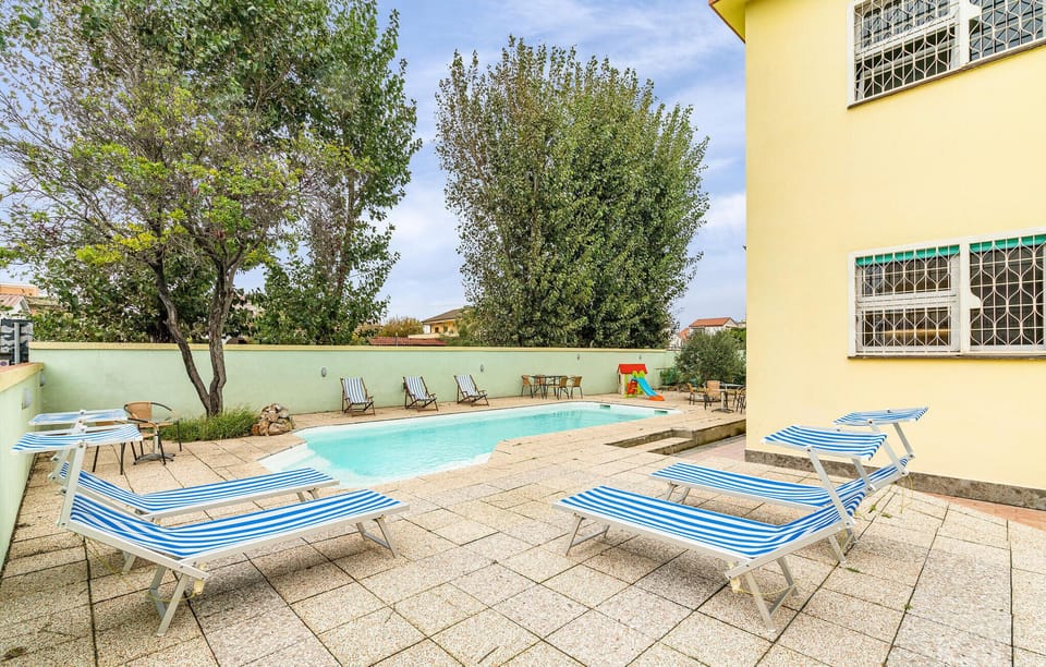 pool