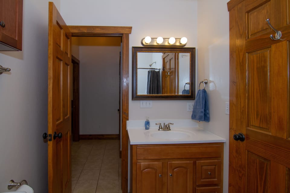 Downstairs Bathroom.
