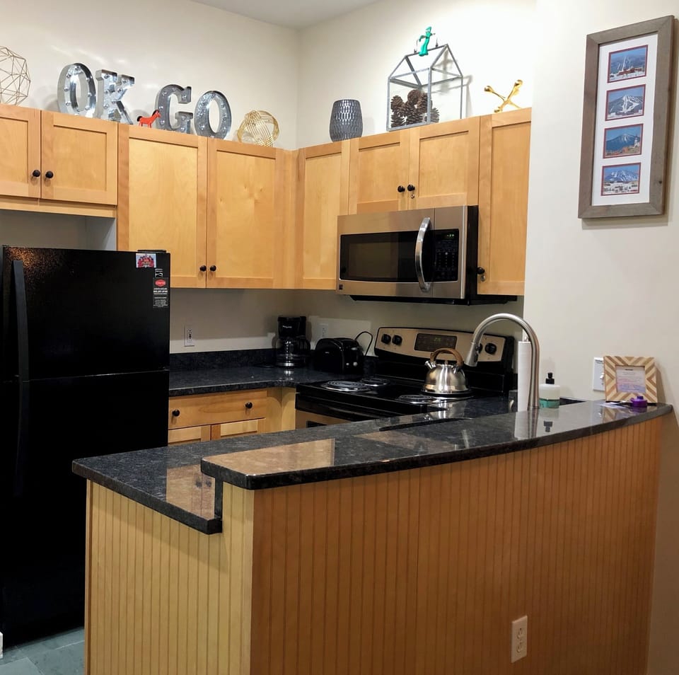 full kitchen