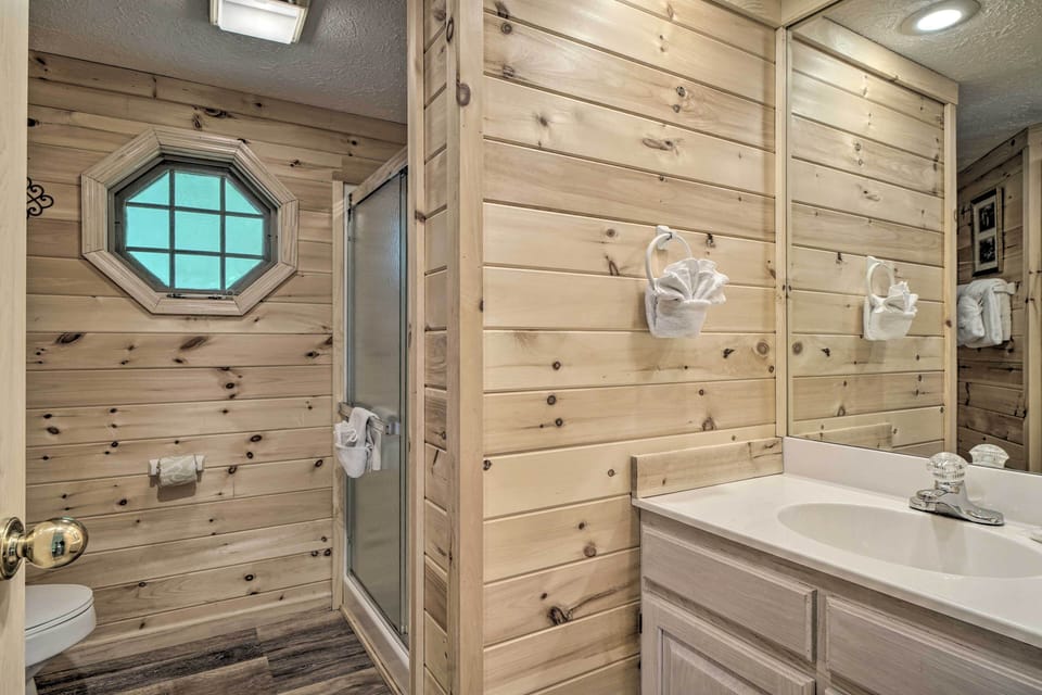 Full Bathroom