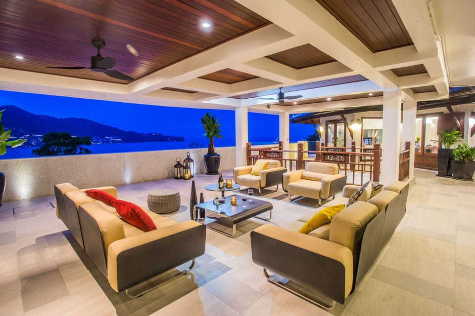 Luxury Villa | Living area | Flat-screen TV