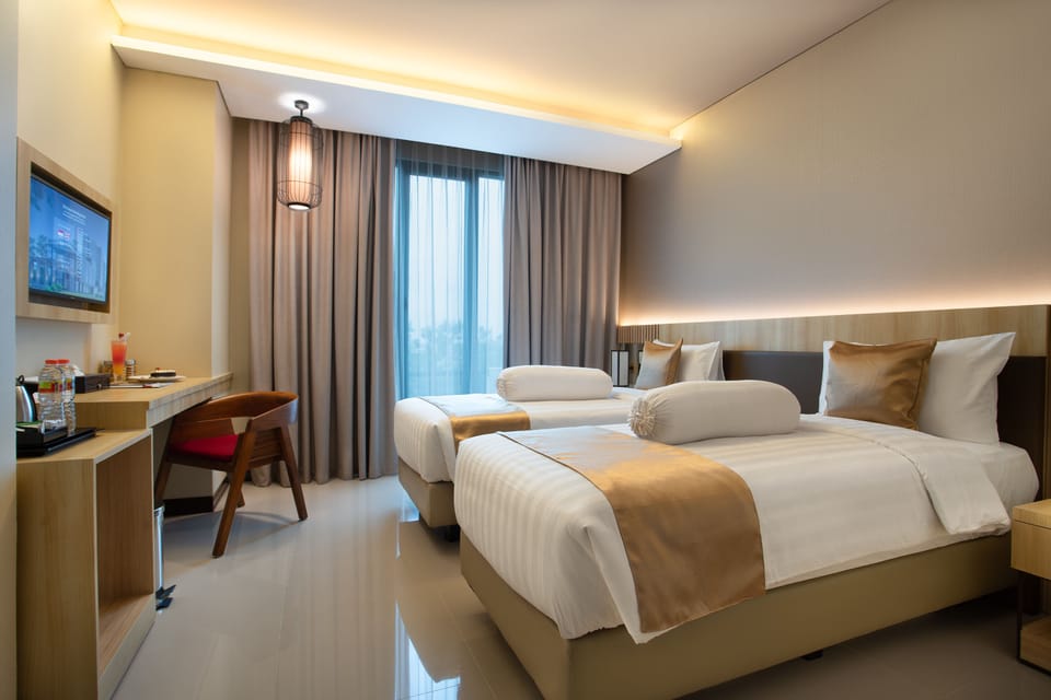 Superior Twin Room | Desk, free WiFi, bed sheets