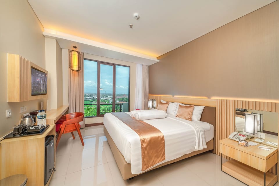 Deluxe Double Room | Desk, free WiFi, bed sheets
