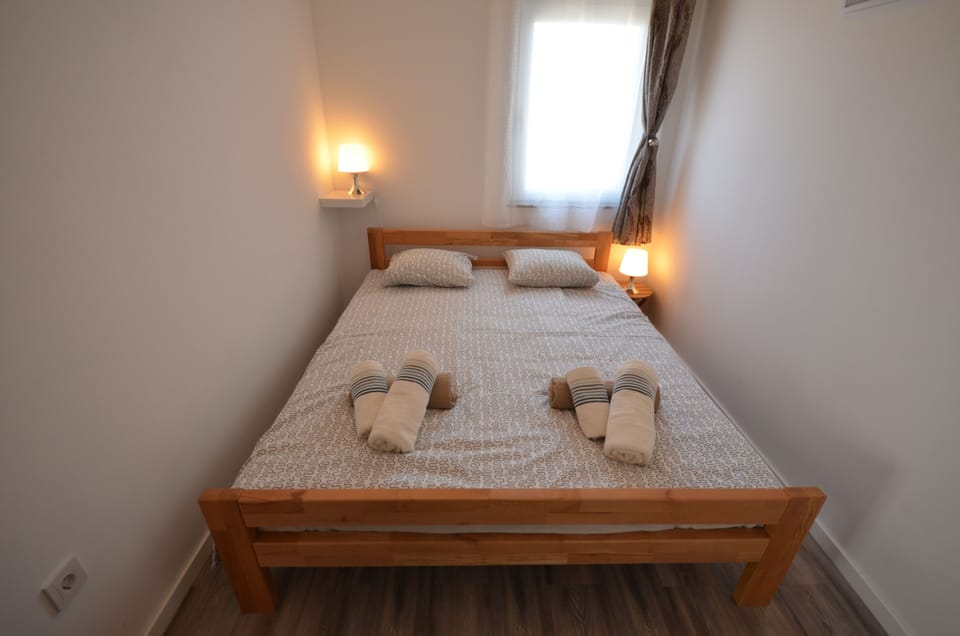 Apartment A1 | 1 bedroom, desk, laptop workspace, free WiFi
