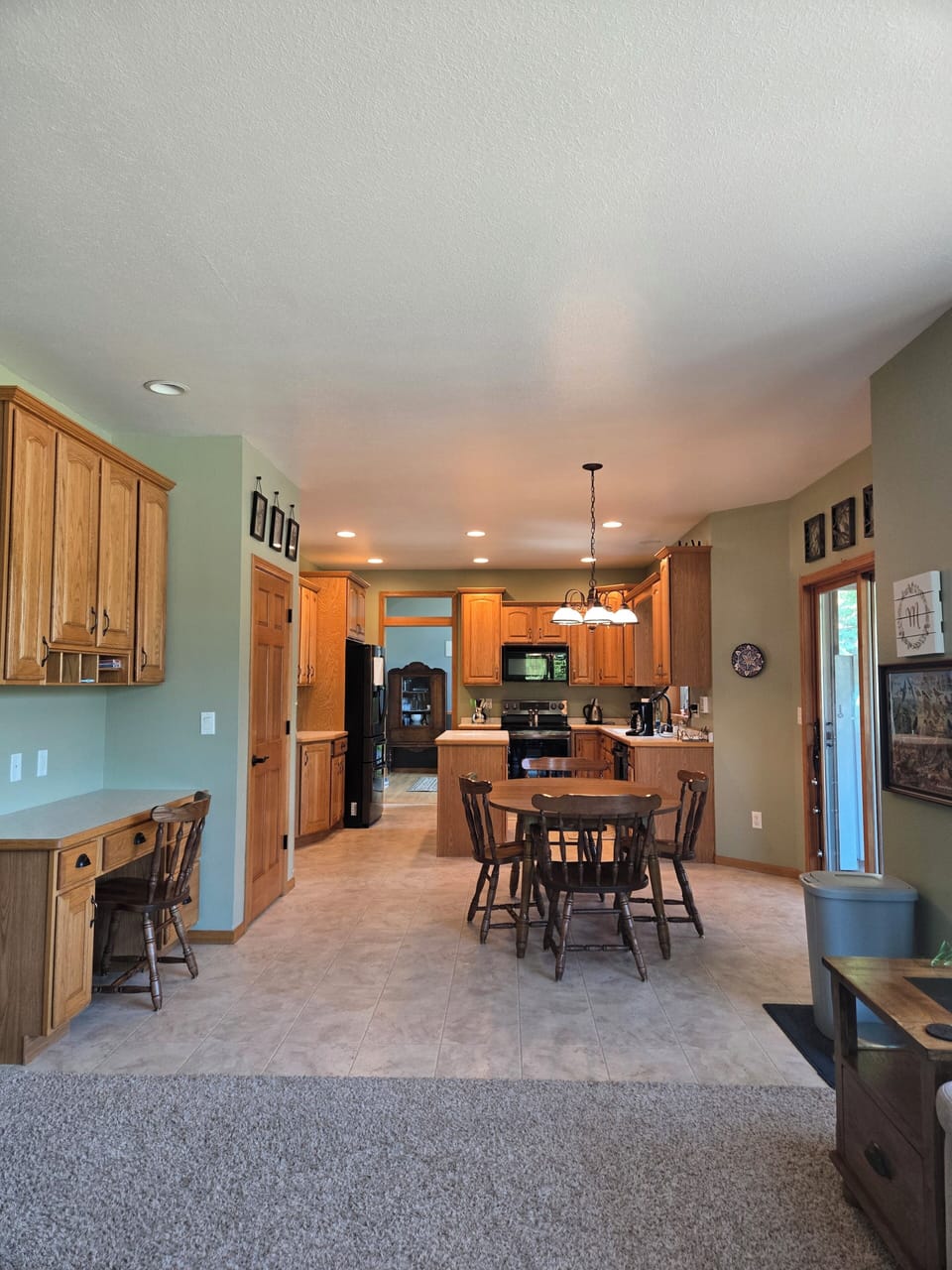 Open concept kitchen with dinning space.