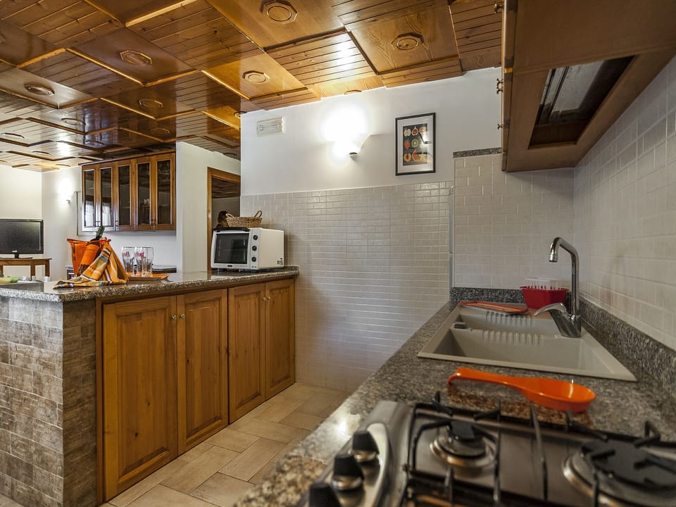 Apartment, 2 Bedrooms | Private kitchen | Fridge, microwave, stovetop, espresso maker