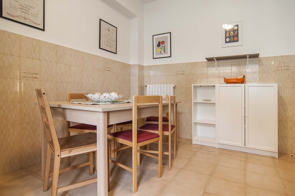 Apartment, 2 Bedrooms | In-room dining