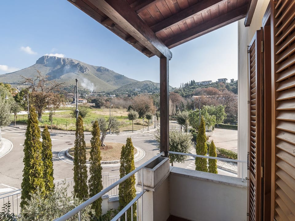 Apartment, 4 Bedrooms | Balcony