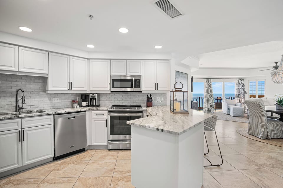 A fully equipped kitchen designed for convenience and comfort, making it easy to cook and enjoy meals together during your stay.