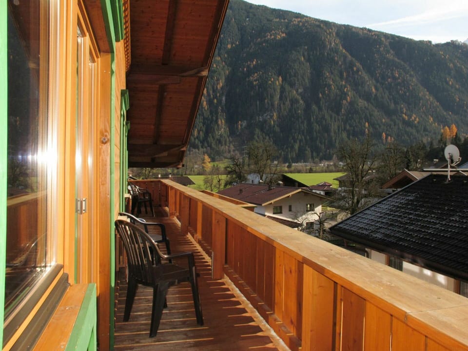 Property, Sky, Green, Wood, Mountain, Building, Plant, Tree, House, Morning