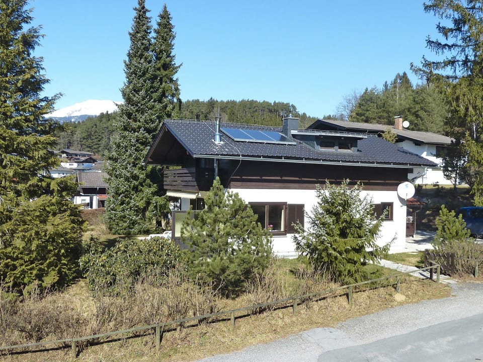 Property, House, Home, Roof, Real Estate, Residential Area, Building, Cottage, Tree, Estate