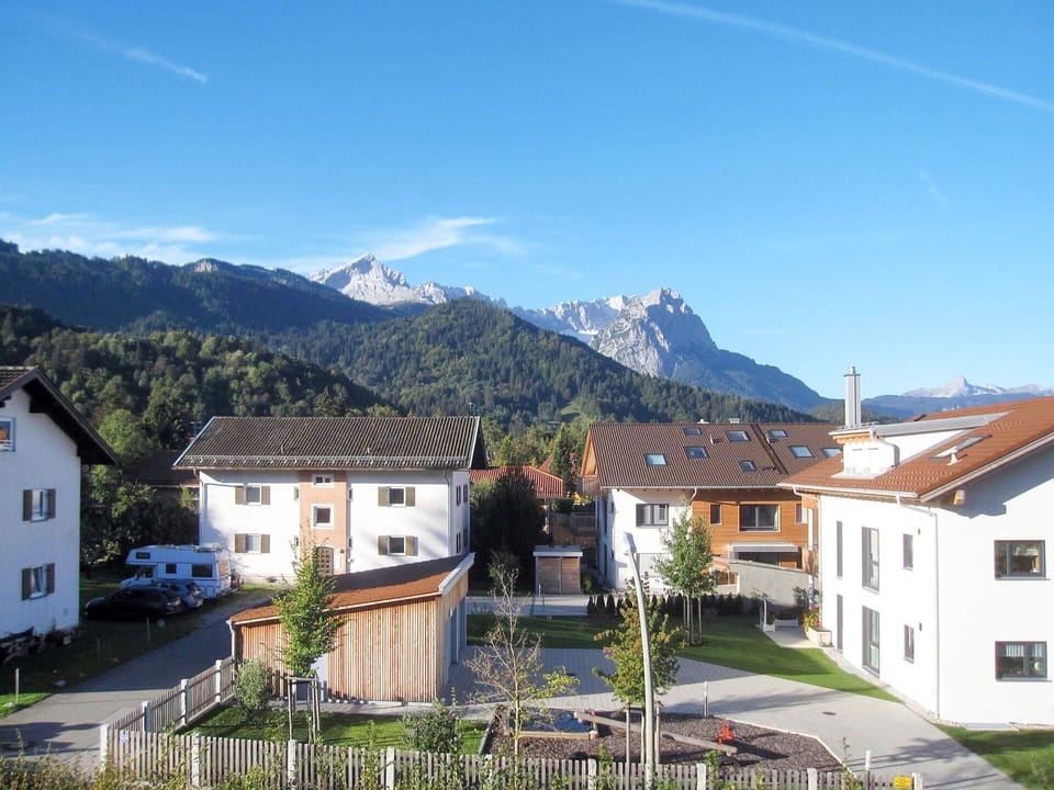 Mountain Village, Mountainous Landforms, Mountain, Property, Mountain Range, Hill Station, Town, Real Estate, Village, Home