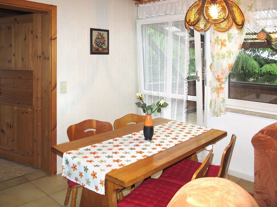 Room, Furniture, Property, Table, Dining Room, Interior Design, Floor, Kitchen & Dining Room Table, Building, Curtain