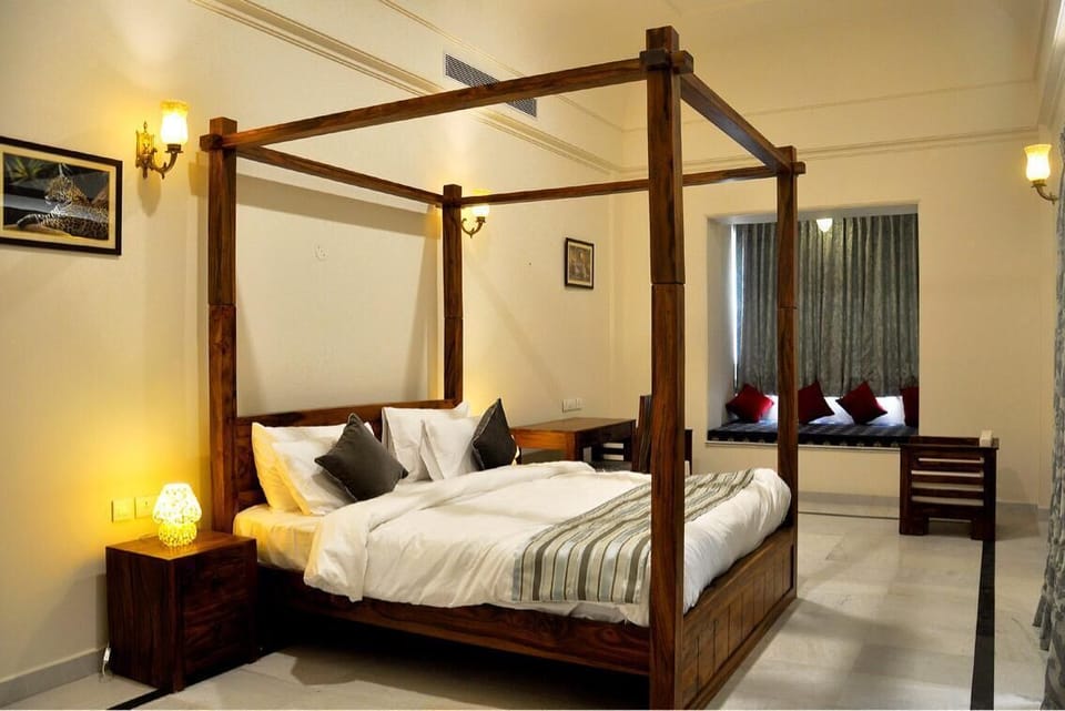 Premium bedding, individually decorated, desk, laptop workspace