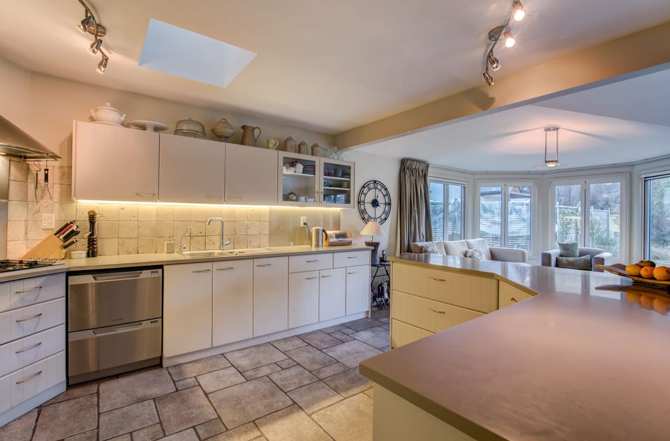 Mini-fridge, electric kettle, highchair
