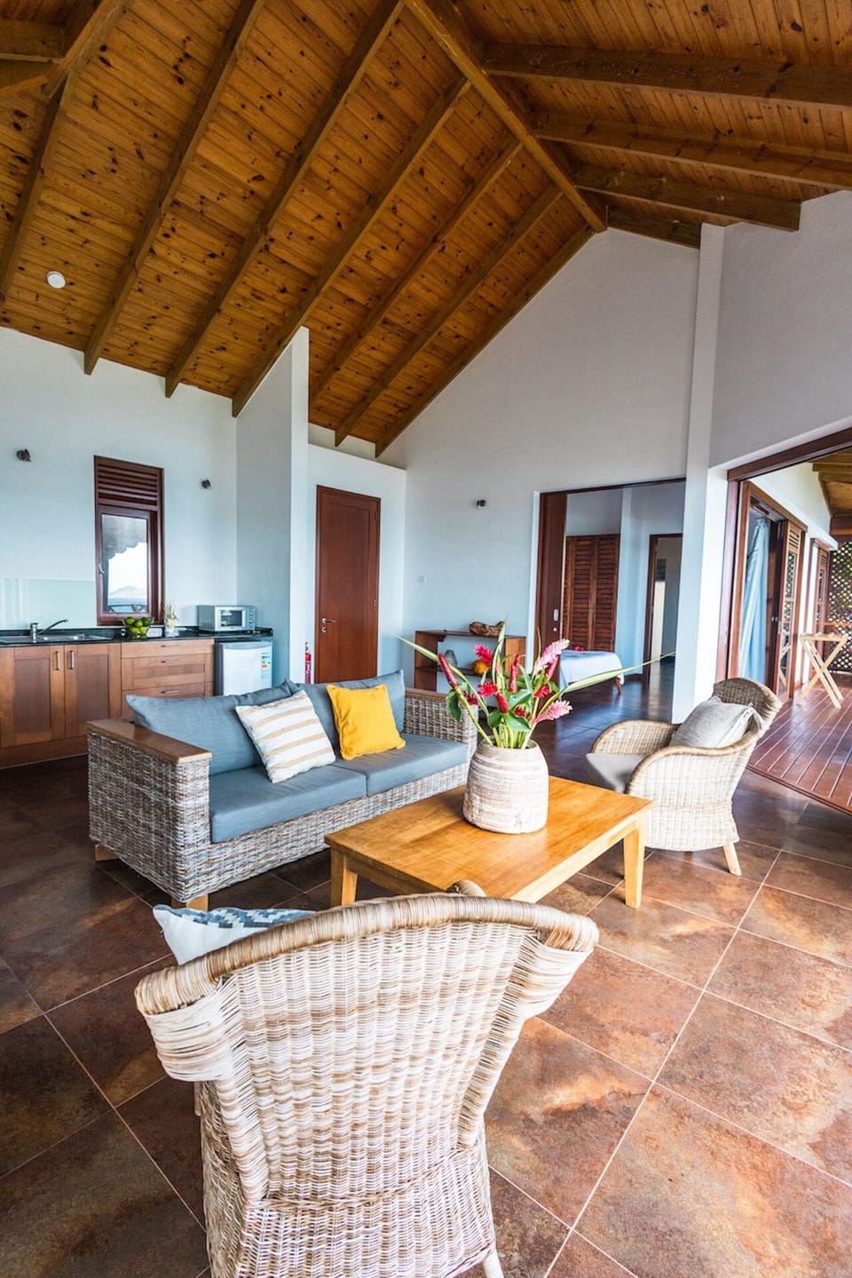 Villa, 1 Bedroom, Ocean View | Private kitchen | Coffee/tea maker, fridge, microwave, stovetop