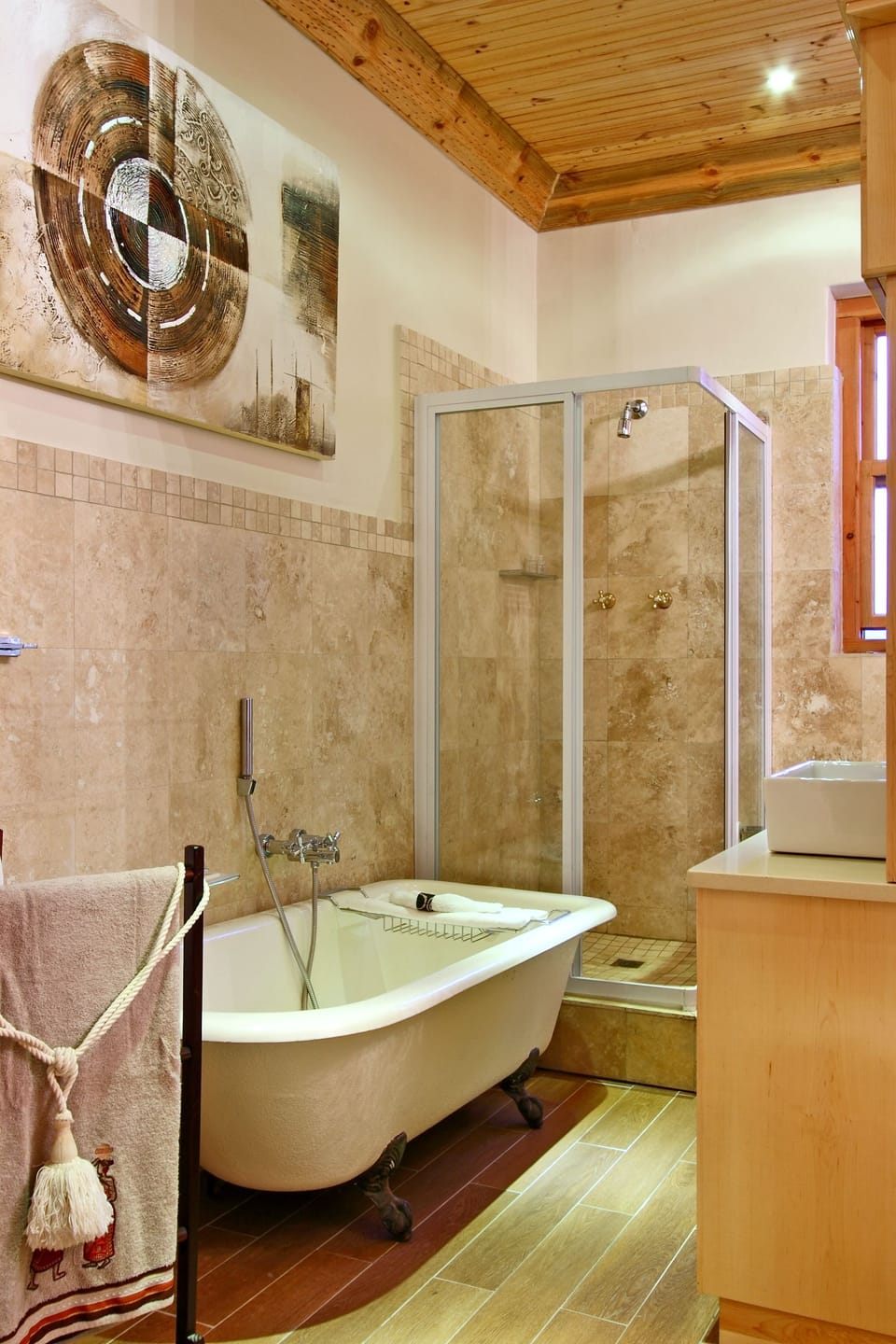 Luxury Double Room | Bathroom | Shower, free toiletries, hair dryer, bathrobes