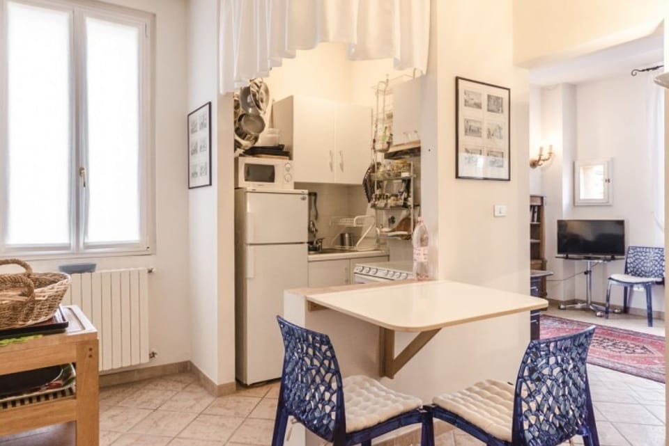 Apartment, 2 Bedrooms | In-room dining