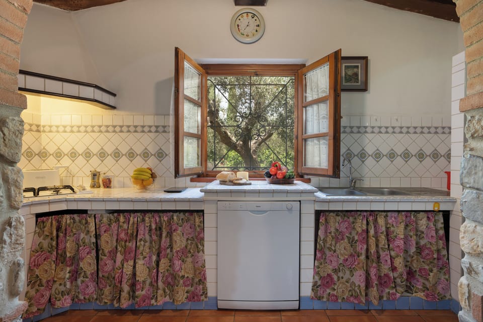 Villa, 2 Bedrooms, Private Pool, Garden View | Private kitchen | Coffee/tea maker, full-size fridge, microwave, oven