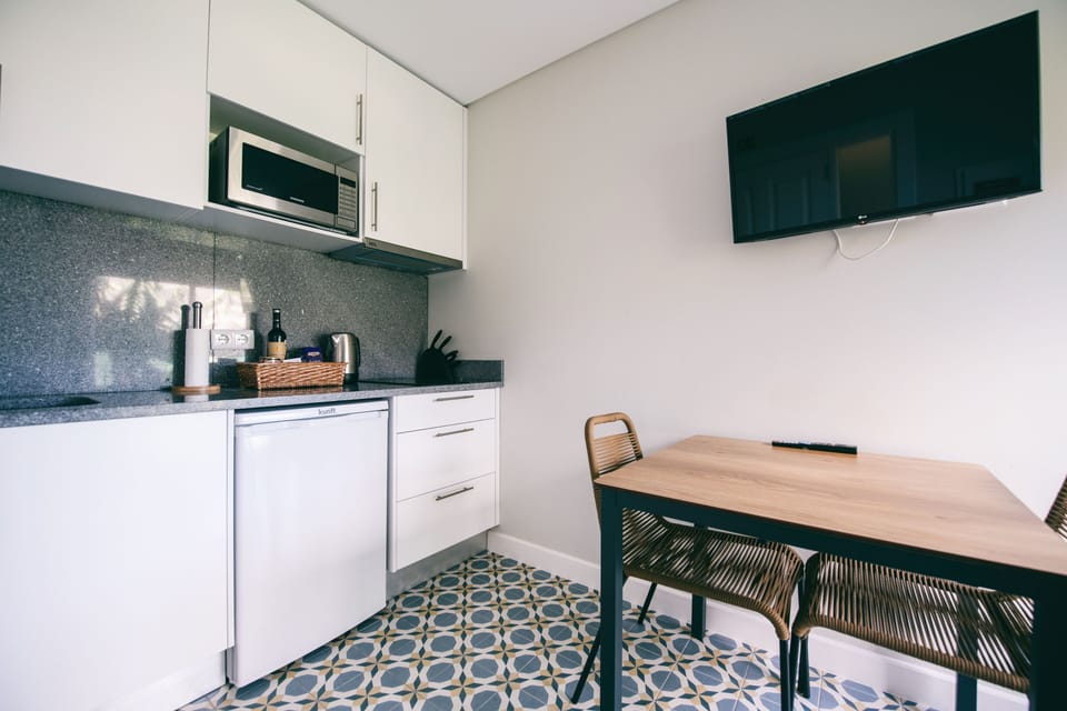 Junior Room | Soundproofing, free WiFi, bed sheets
