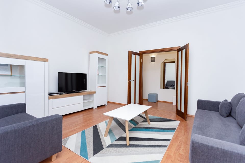 Superior Apartment (floor 4) | Living room | 43-inch LED TV with cable channels, TV