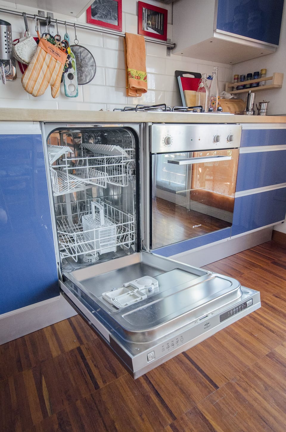 Duplex, 1 Bedroom | Private kitchen | Full-size fridge, oven, stovetop, dishwasher