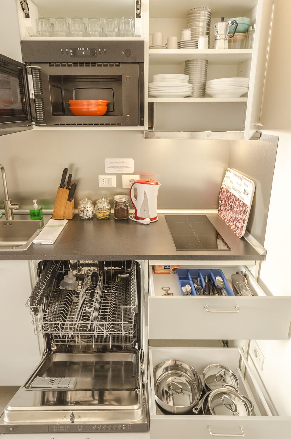 Apartment, 2 Bedrooms | Private kitchenette | Fridge, microwave, stovetop, dishwasher