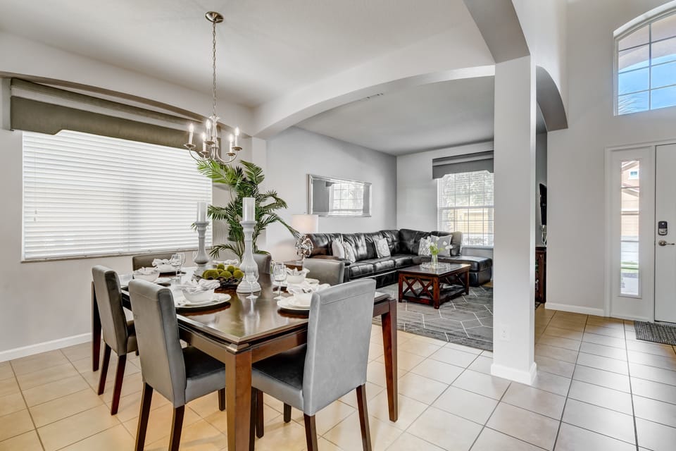 04_Dining_Area_0721.jpg