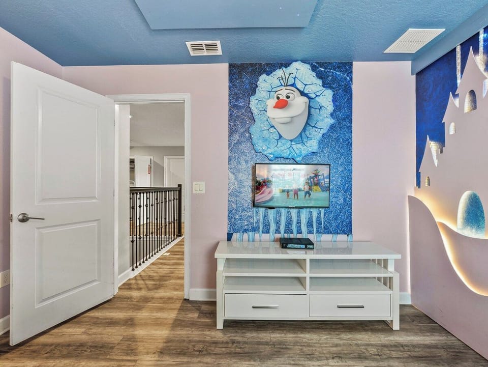 Chill out in our enchanted Frozen themed bedroom – a winter wonderland for every young princess and prince.