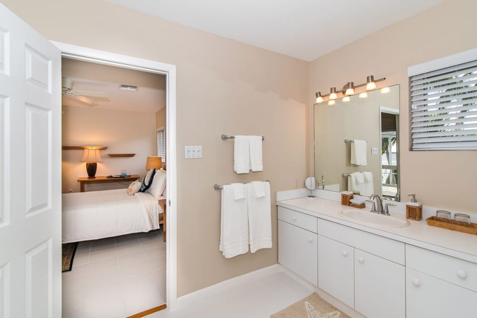 Master Suite Bath.