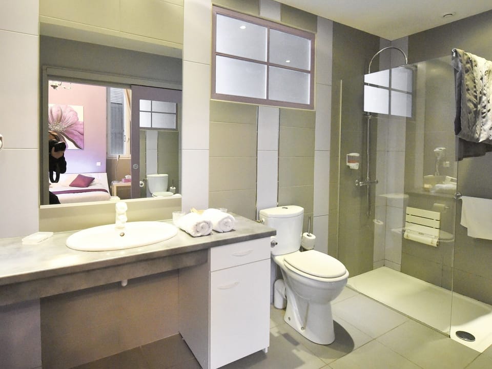 Superior Double Room, Ensuite, Garden View (VIP) | Bathroom