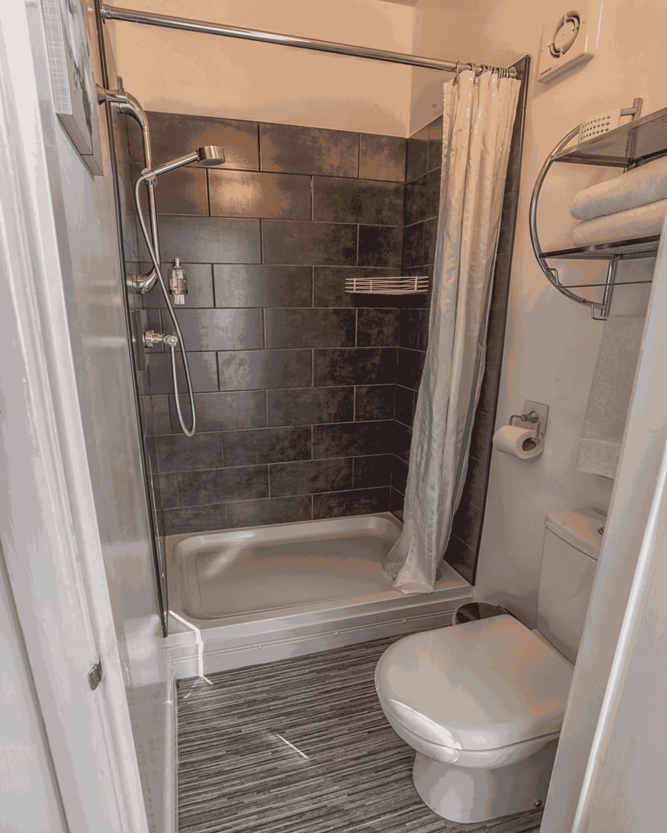 Bathroom | Shower, towels