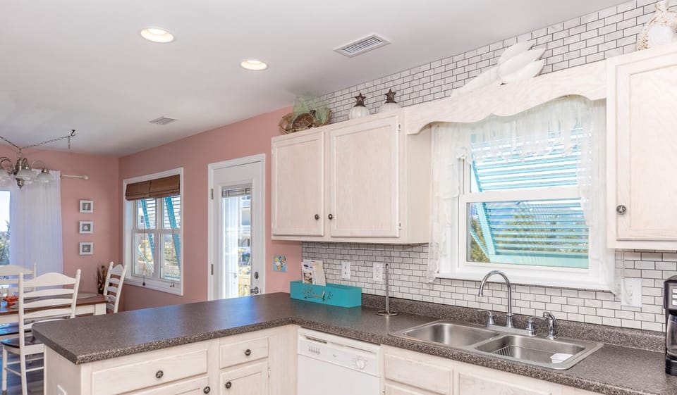 Kitchen II
