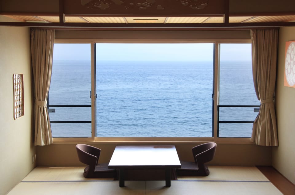 In-room safe, desk, free WiFi, bed sheets